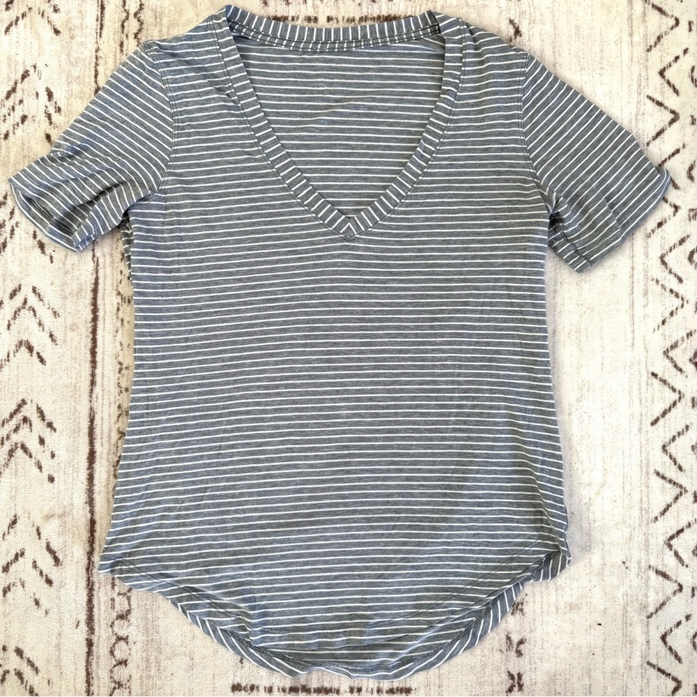 Lululemon Athletica Blue and White Ribbed Fitted Tee
